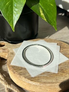 Pandora Radiant Hearts Bangle Baby Pink + Cubic Zirconia